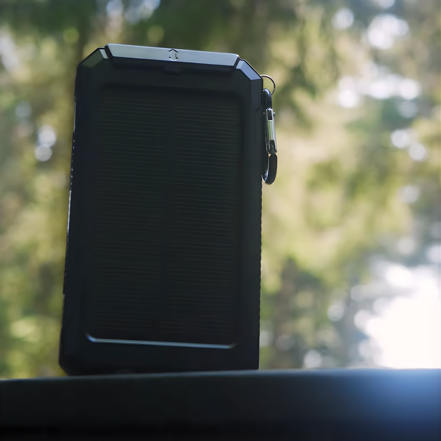 SignalCore™ Solar Power Bank